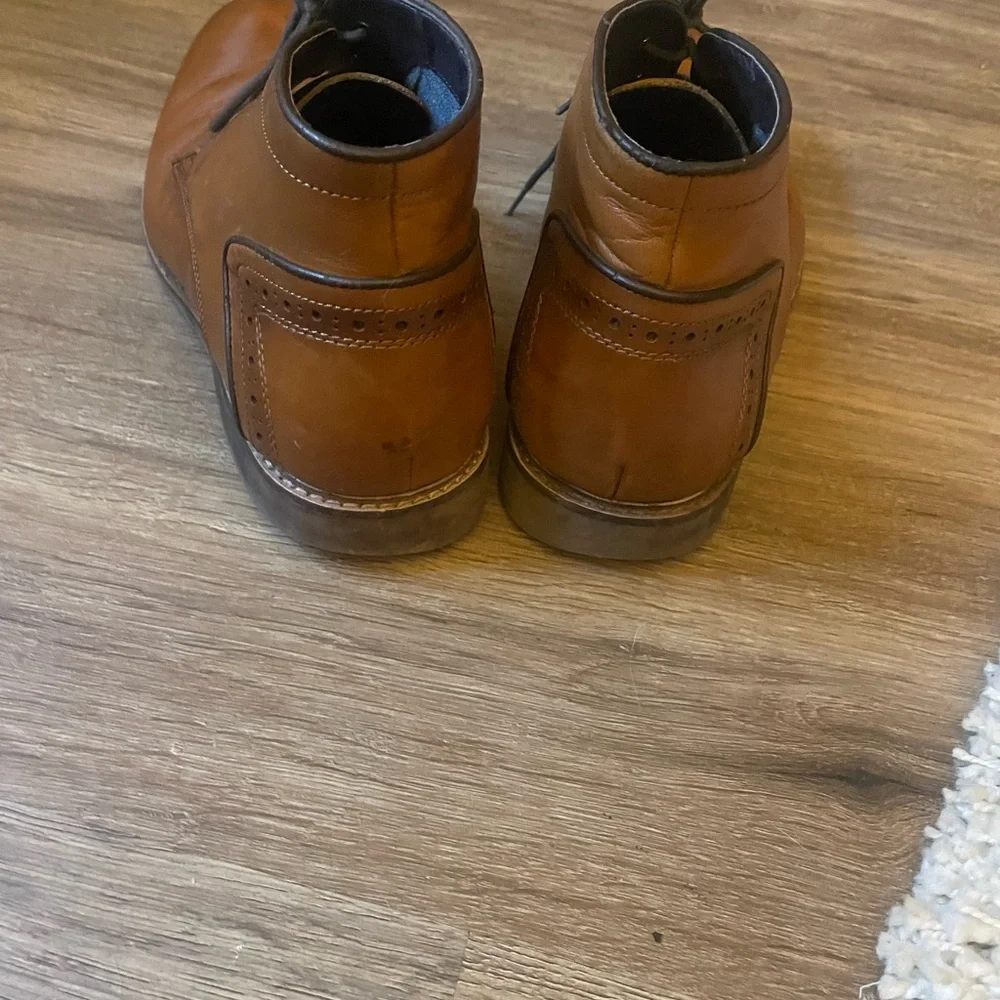 Steve Madden Brown Tan Leather Chukka Boots